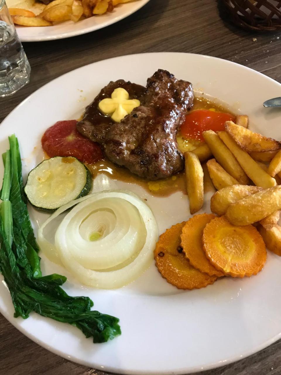 Magic Dieu Linh Hotel Донг Хой Екстериор снимка