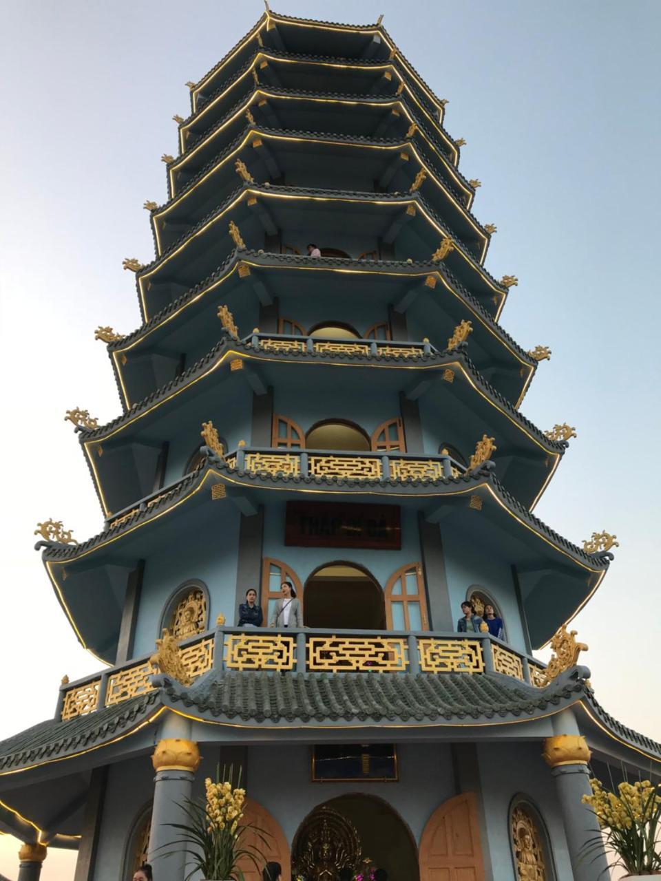 Magic Dieu Linh Hotel Донг Хой Екстериор снимка